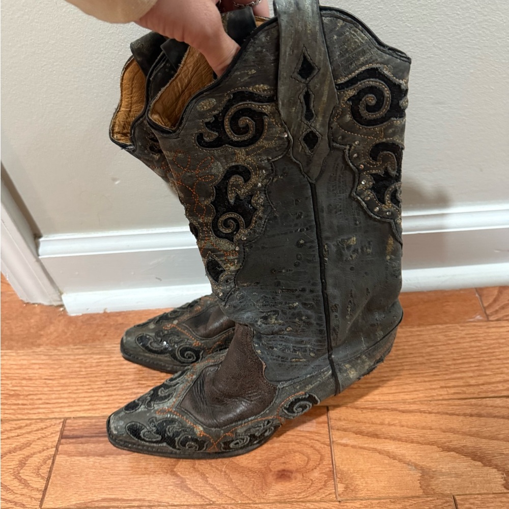 Stylish Brown Heeled Boots